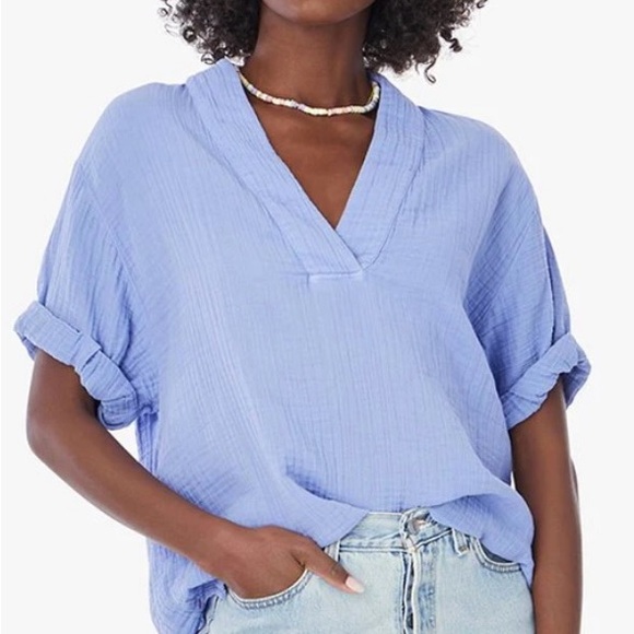 Xirena Avery V-Neck Shirt - Periwinkle - Picture 2 of 7